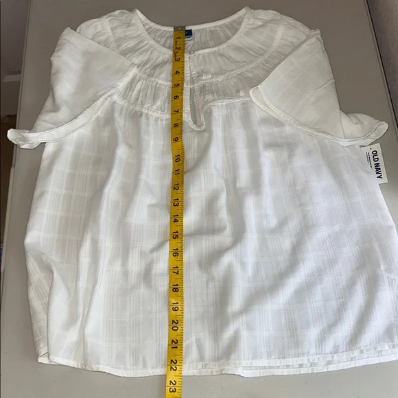 Old Navy White Ruffled Women's Top Size Small. - Picture 7 of 13